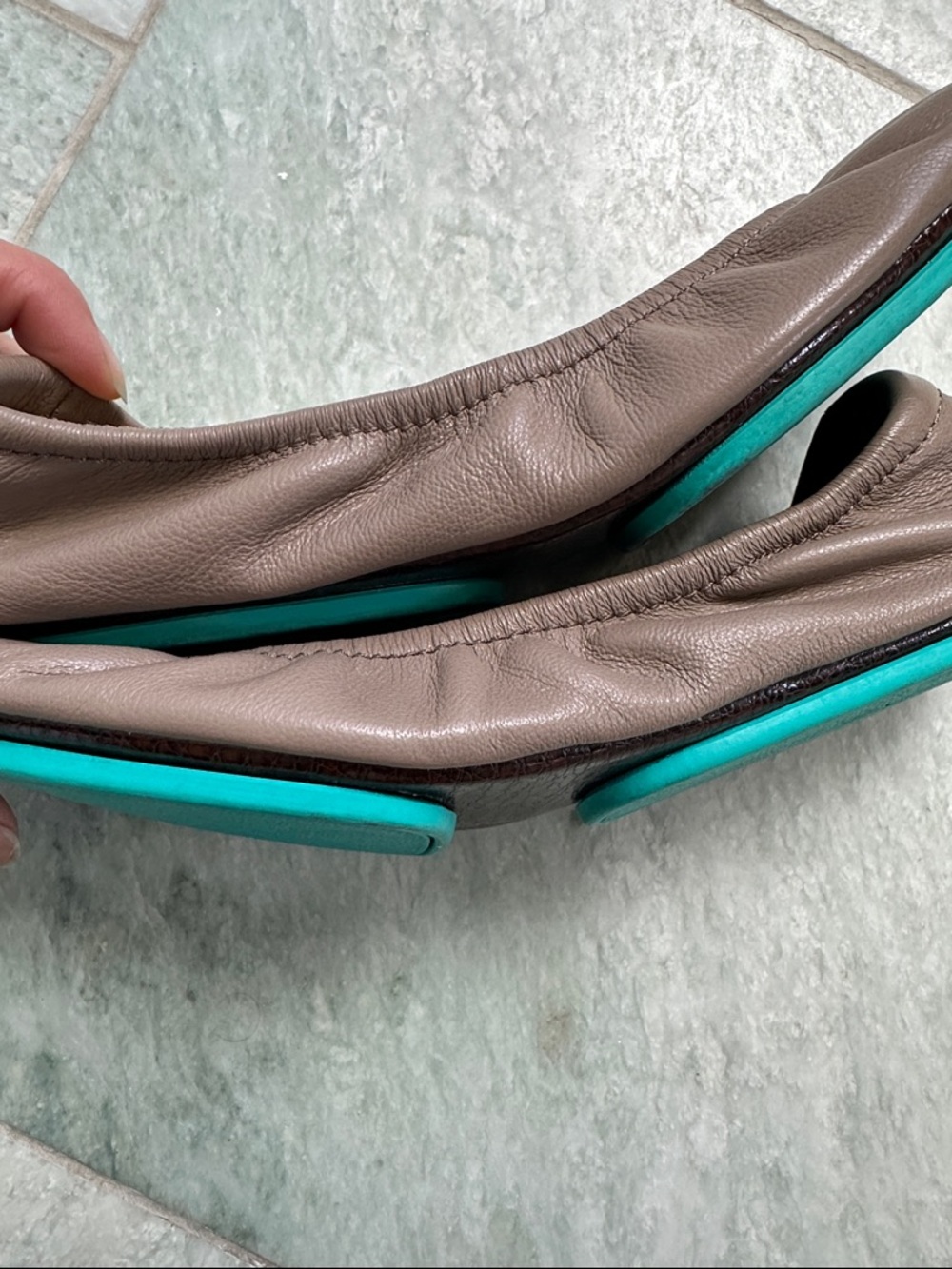 TIEKS by Gavrieli Taupe Leather Ballet Foldable Flats Size 7 VGUC EXUC - Picture 7 of 8